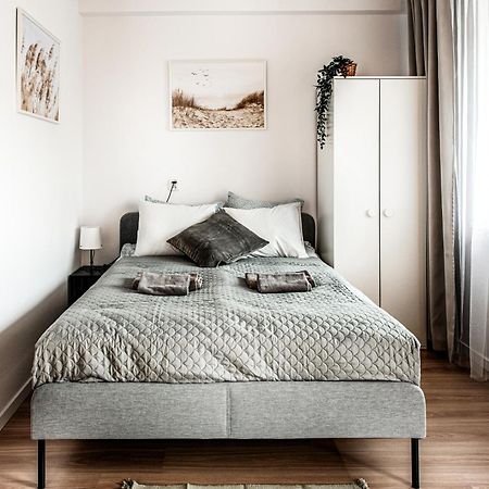 Fully-Furnished Apartment With Air Conditioning For Families, Cracow Old Town Krakow Exterior photo