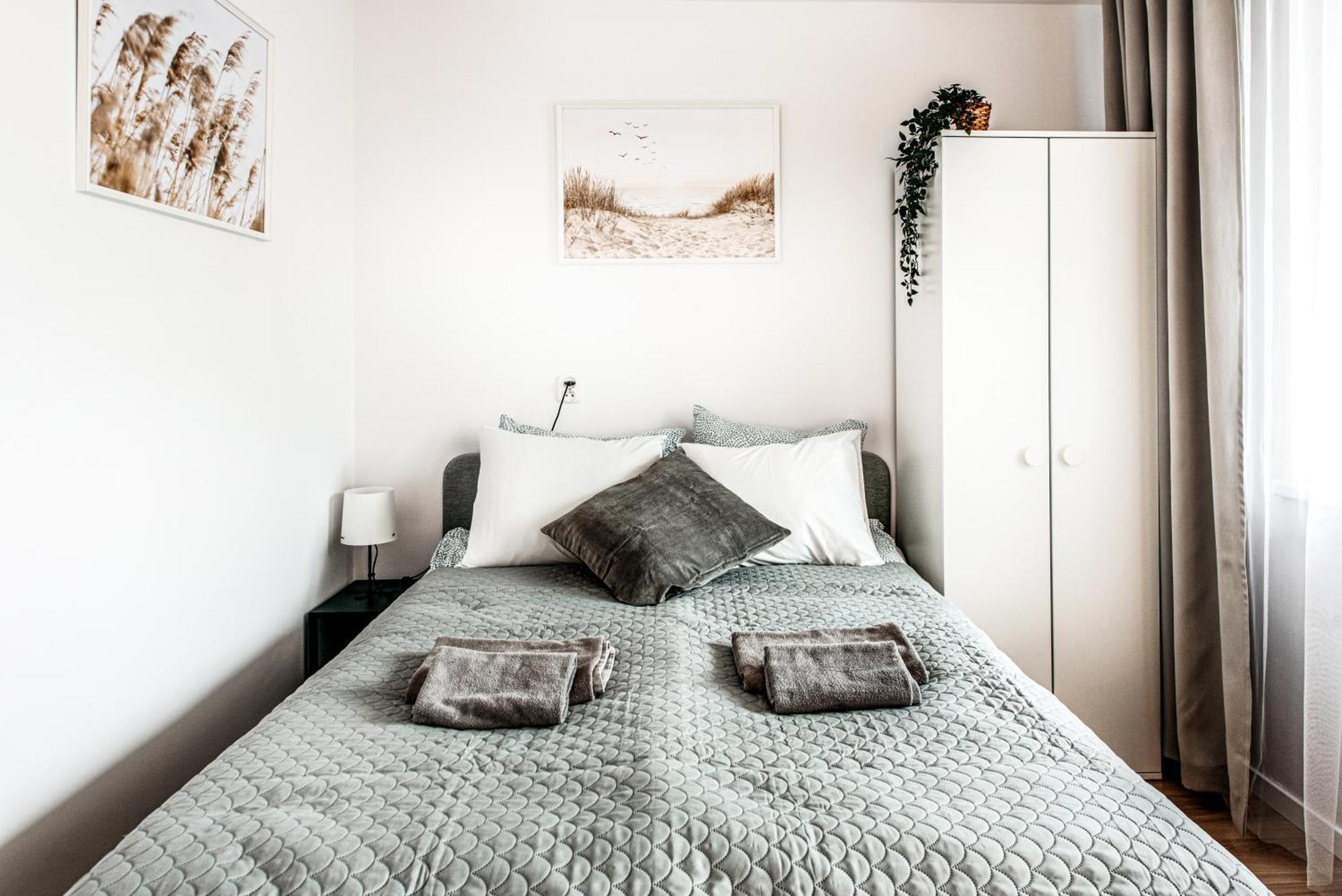 Fully-Furnished Apartment With Air Conditioning For Families, Cracow Old Town Krakow Exterior photo